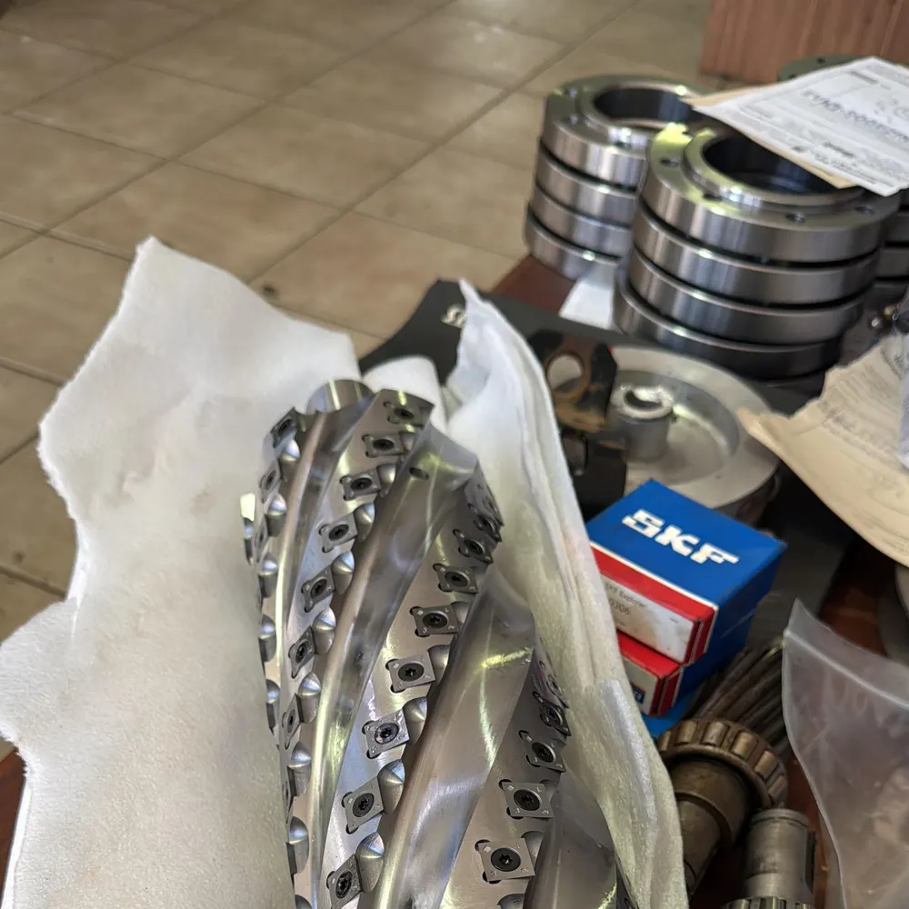 Rotor de fresador con insertos widia, reproducido por ingenieria inversa en CNC